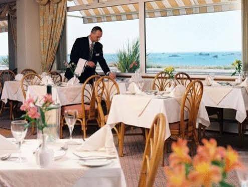 The Samares Coast Hotel & Apartments Saint Helier Jersey Esterno foto