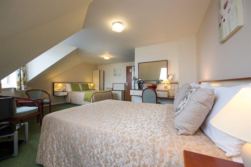 The Samares Coast Hotel & Apartments Saint Helier Jersey Esterno foto
