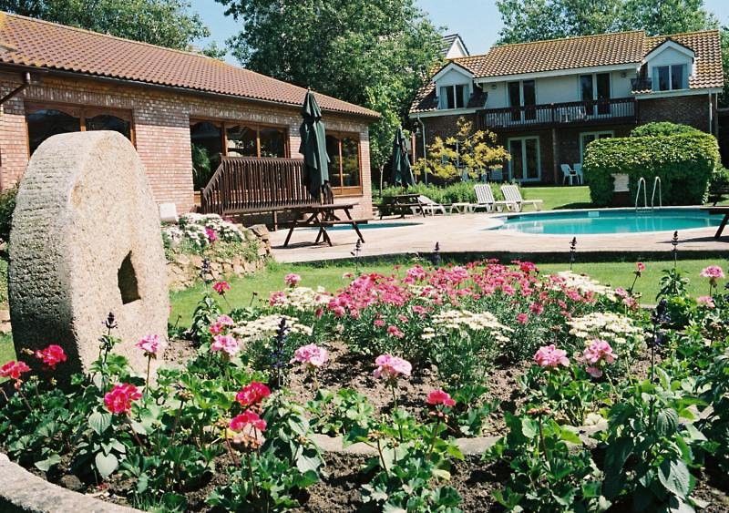 The Samares Coast Hotel & Apartments Saint Helier Jersey Esterno foto